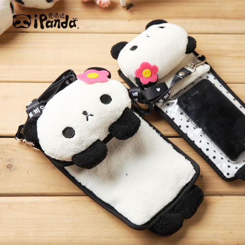 苹果熊猫毛绒单肩斜跨卡通手机包