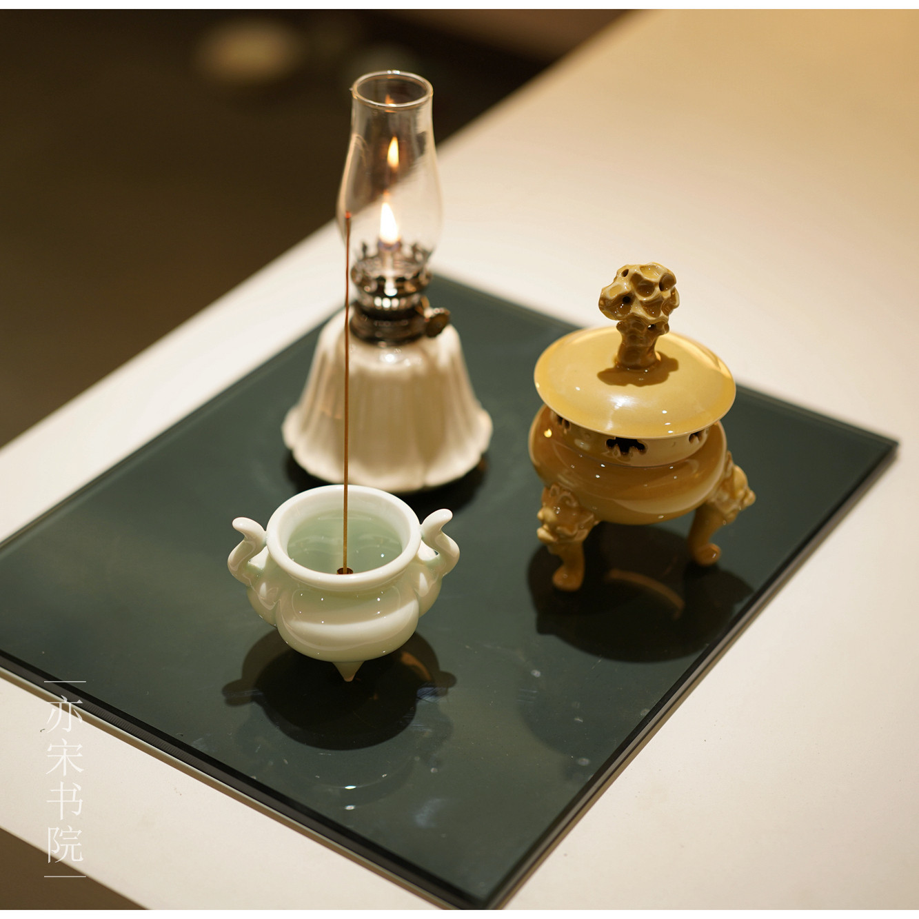草木灰酥油灯煤油灯 茶室摆件宋式香炉青瓷陶瓷 线香插茶桌茶席图片