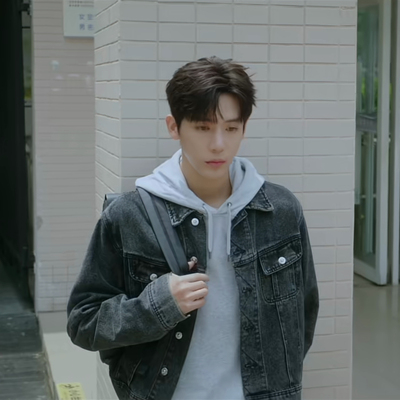 陷入我们的热恋陈路周王安宇同款牛仔外套男士春秋宽松黑色夹克男