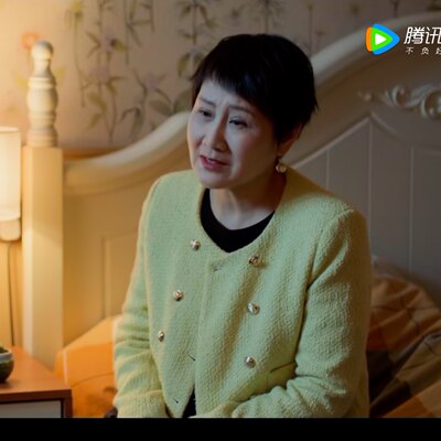 Lisa周也韩素熙心想事成张凯丽同款黄色粗花呢短款上衣小香外套女