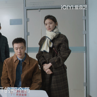 凡人歌殷桃李晓悦章若楠同款长款格子呢子大衣女小个子毛呢外套