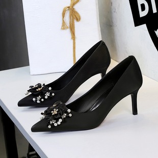 除恶李晓雅蔡文静同款欧美宴会细跟高跟鞋珍珠蕾丝花朵尖头单鞋女