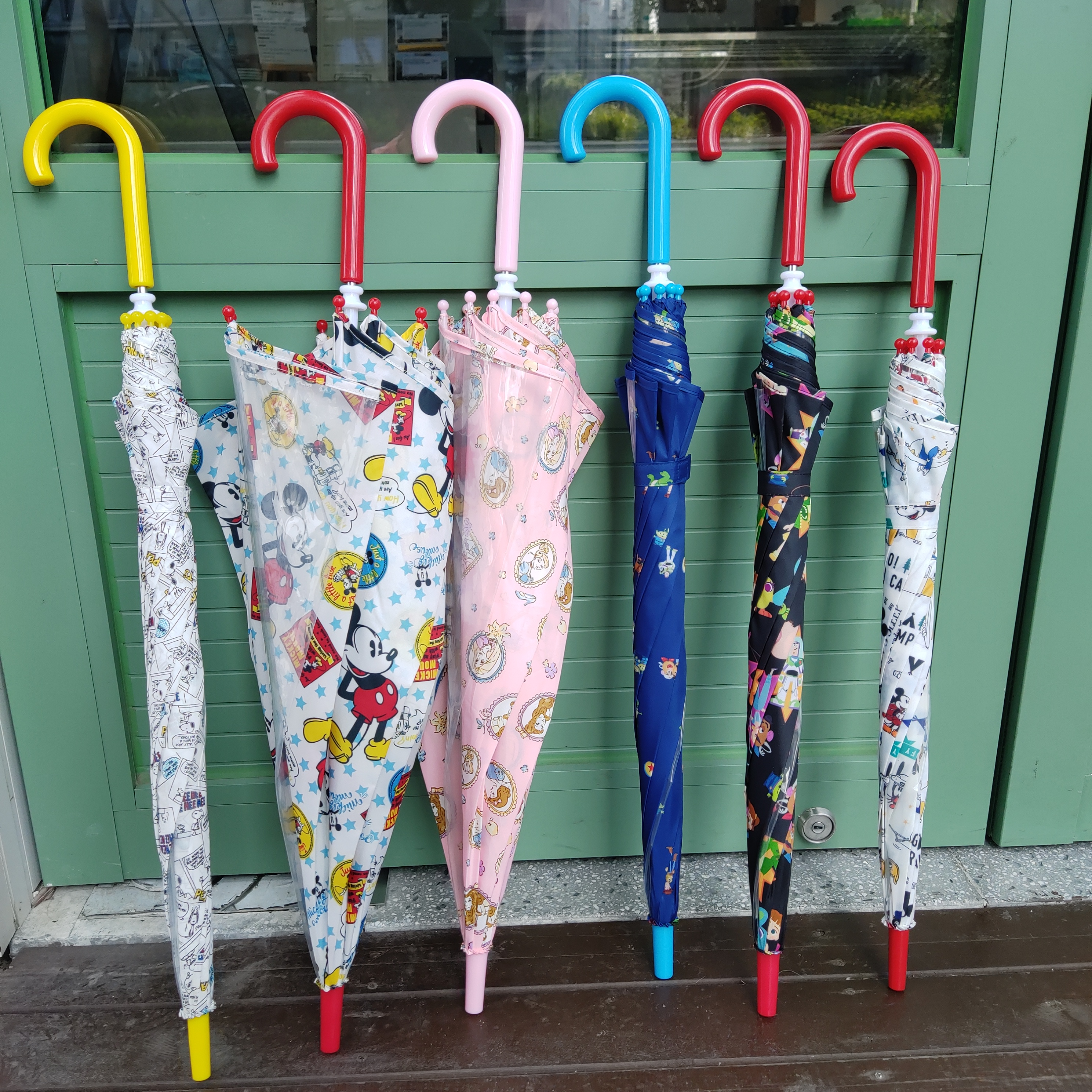 同步日本迪家系列！透明窗晴雨伞男女孩安全手动学生儿童长柄雨伞