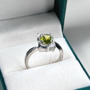 西洋古董银器vintage中古首饰海外回流橄榄石纯银戒指清新幸福