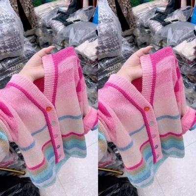 新款时尚彩色针织上衣女