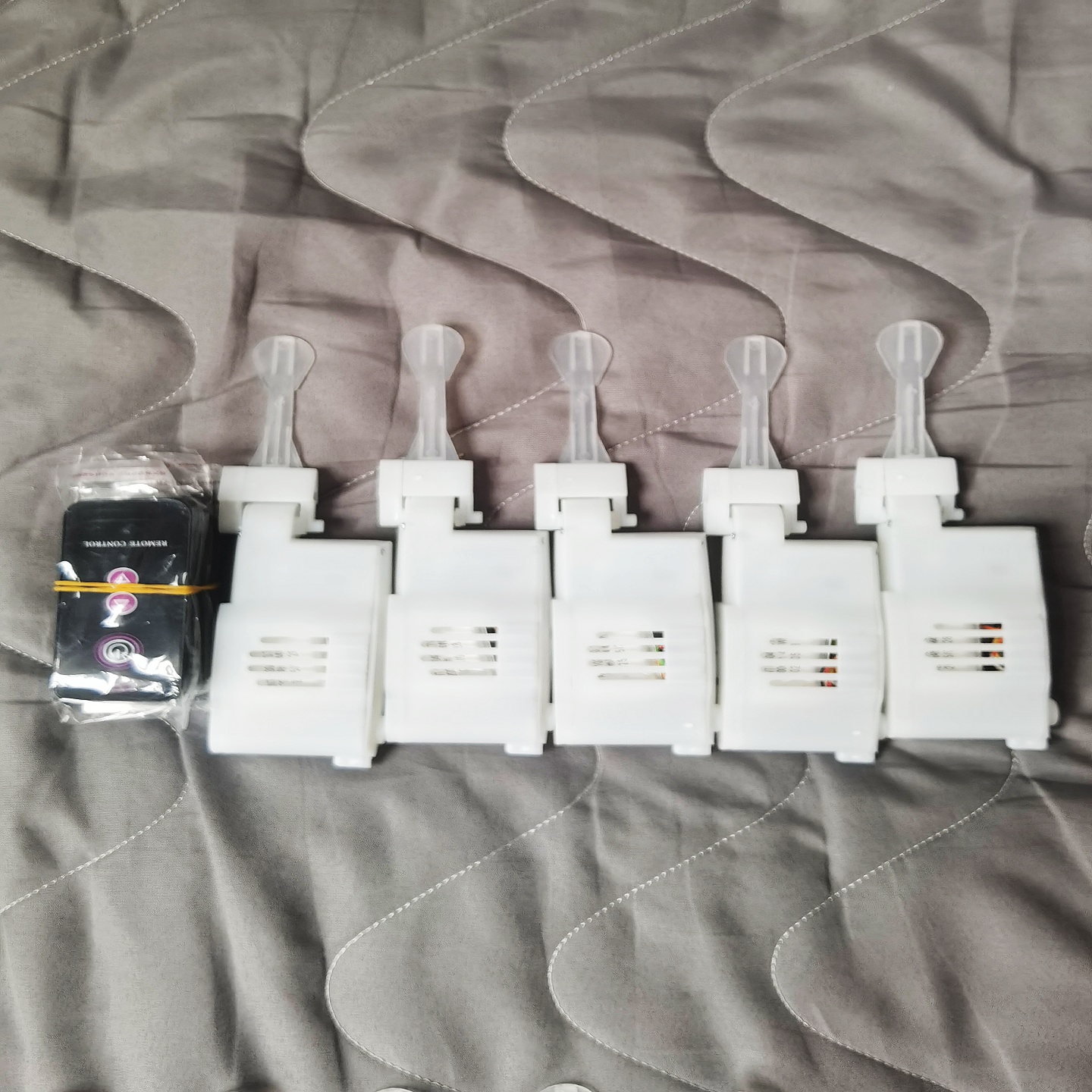 摇摆鱼机芯花机器宝宝摆动摇晃男孩运动音乐走路震动翅膀手掌电子