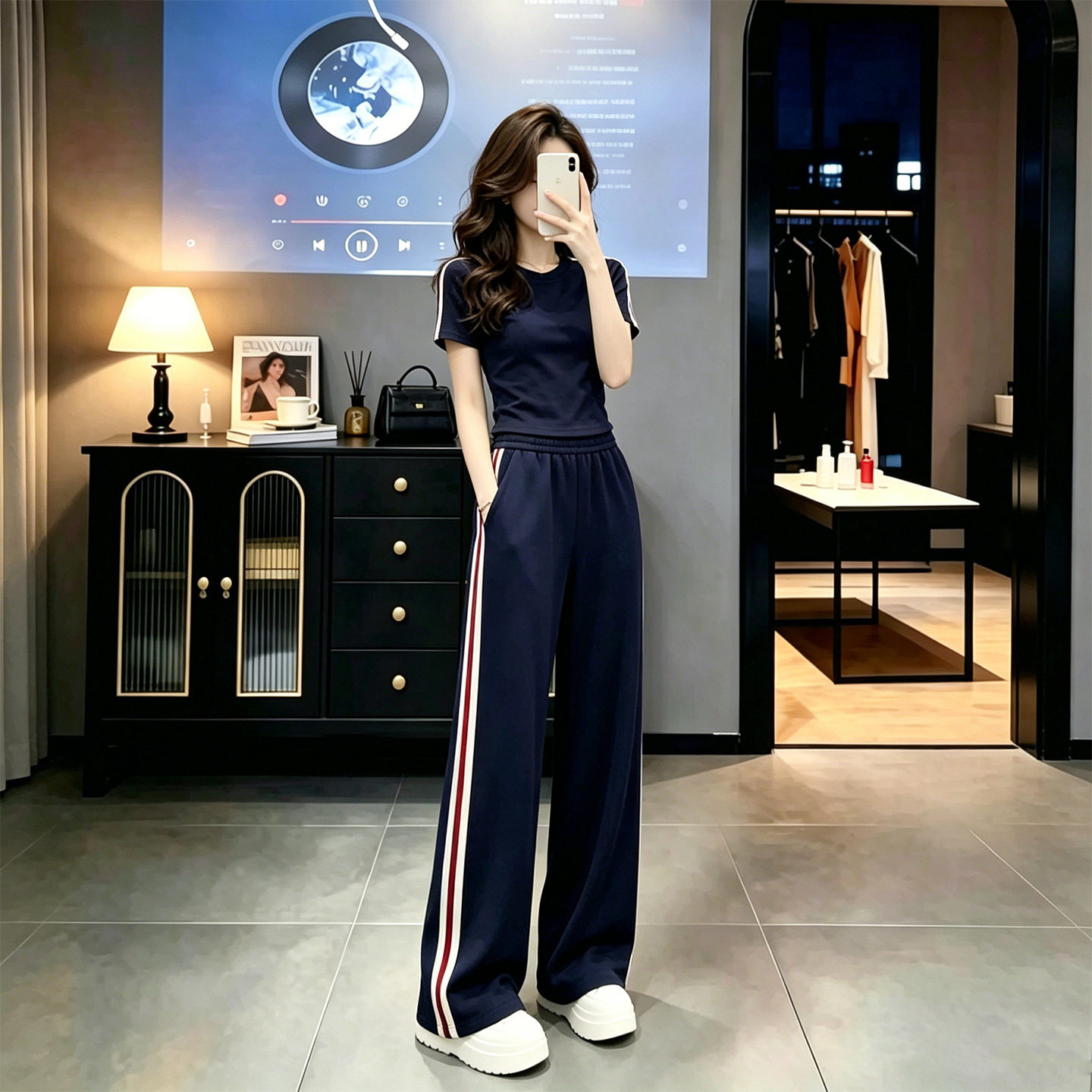 韩系休闲运动套装女2026新款夏时尚修身显瘦穿搭短袖阔腿裤两件套