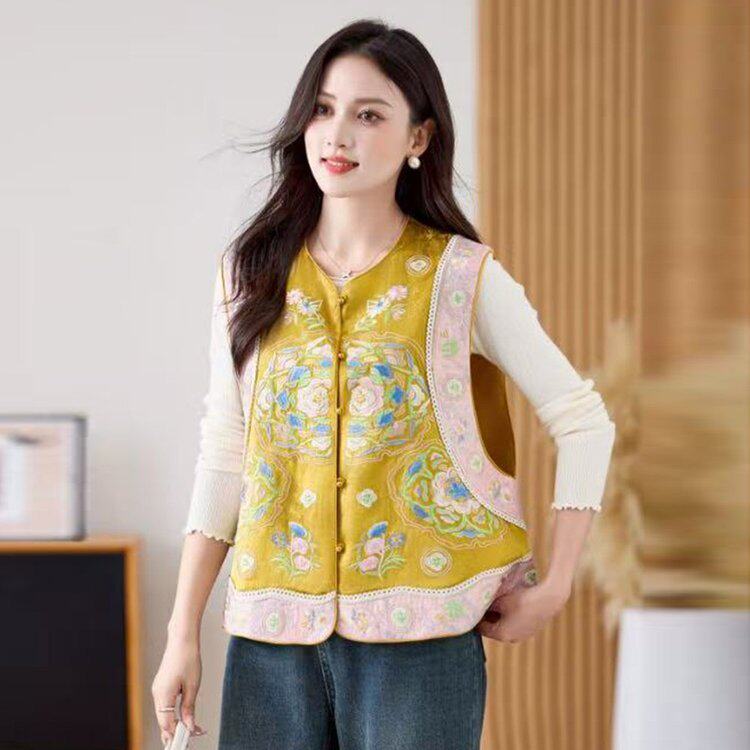 新中式国风马甲2026新款刺绣缎面旗袍外搭开衫洋气感无袖背心