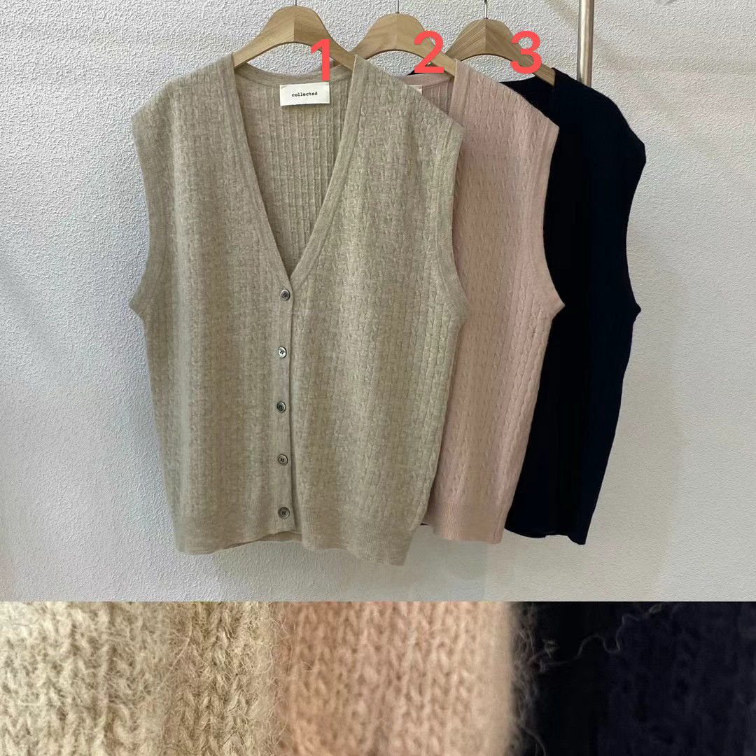 现collected 韩国东大门代购2026新纯色麻花针织背心马甲宽松