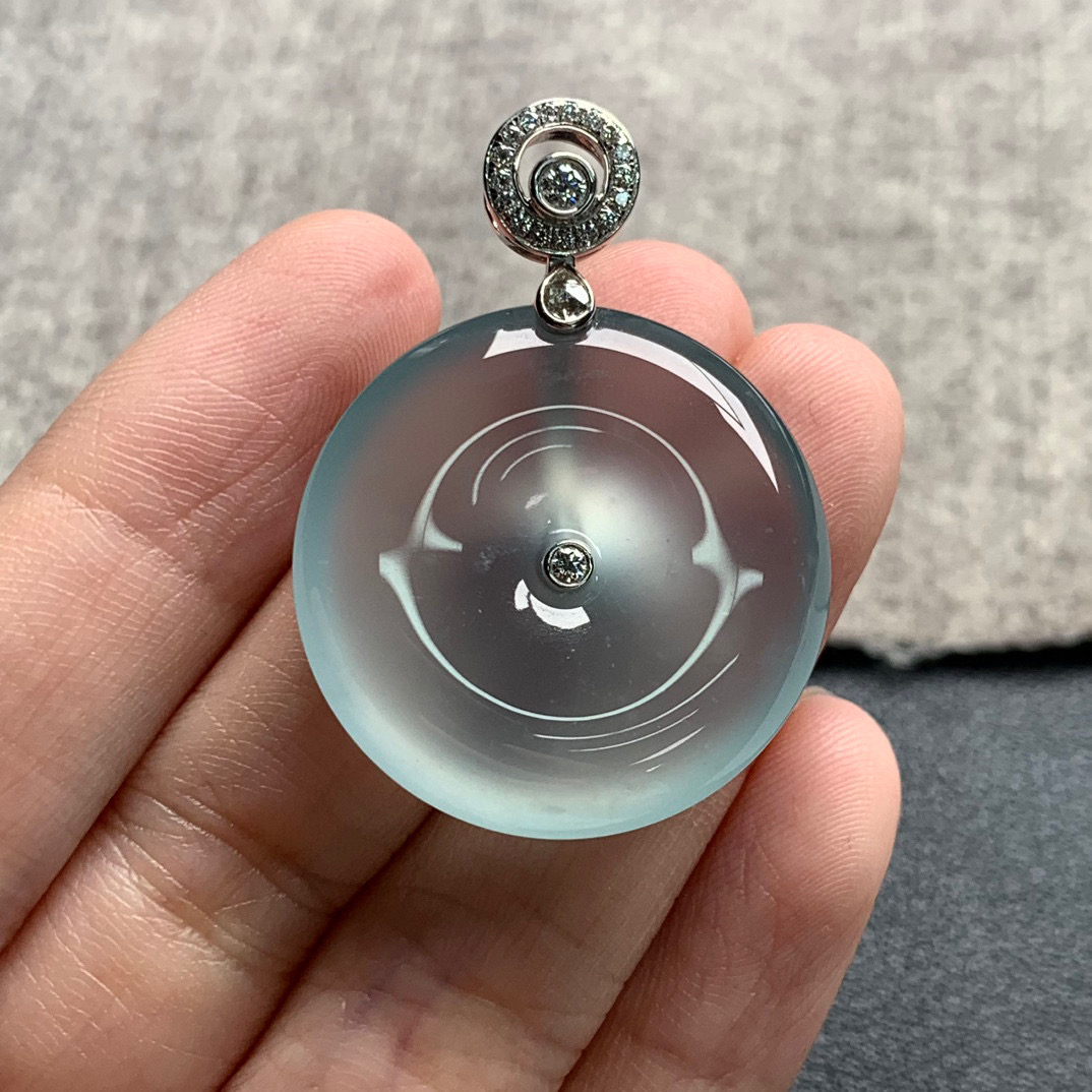 天然A货缅甸翡翠 平安扣 整体 : 36.4-26.7-5.9 裸石 : 26.7-5.9