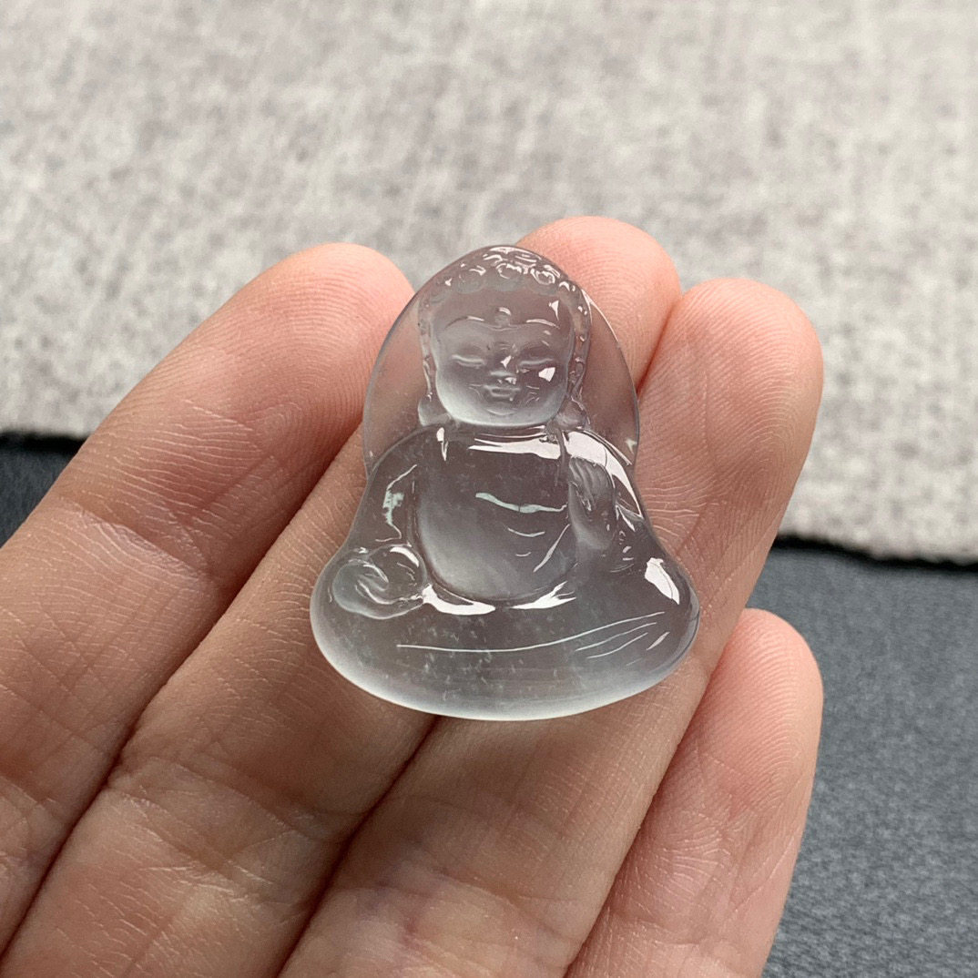 天然A货缅甸翡翠 观音 尺寸 : 27.2-22-4.7