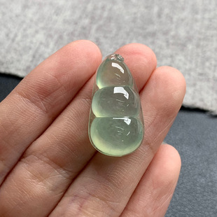 25.5 天然A货缅甸翡翠 福豆 尺寸 8.6 13.9