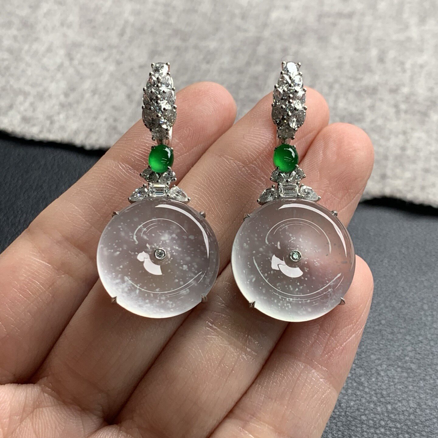 天然A货缅甸翡翠 平安扣耳坠 整体 : 40.6-19-5.8 裸石 : 18.7-4