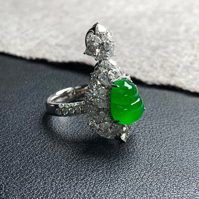 天然A货缅甸翡翠 葫芦戒指吊坠两用款 整31.8-17.7-12.2，圈口15