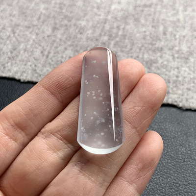 天然A货缅甸翡翠 无事牌 尺寸 : 36.2-15.5-5.3