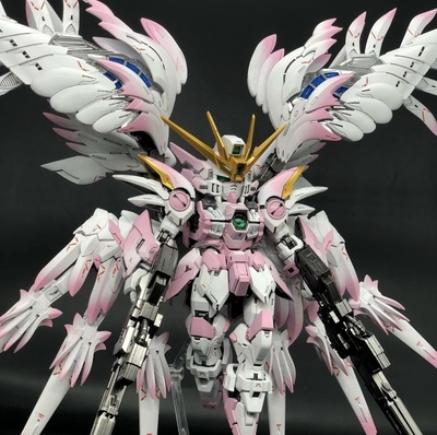 GL 最新修复版首批限量MGSD樱花粉渐变钣喷飞翼高达(哑光版)