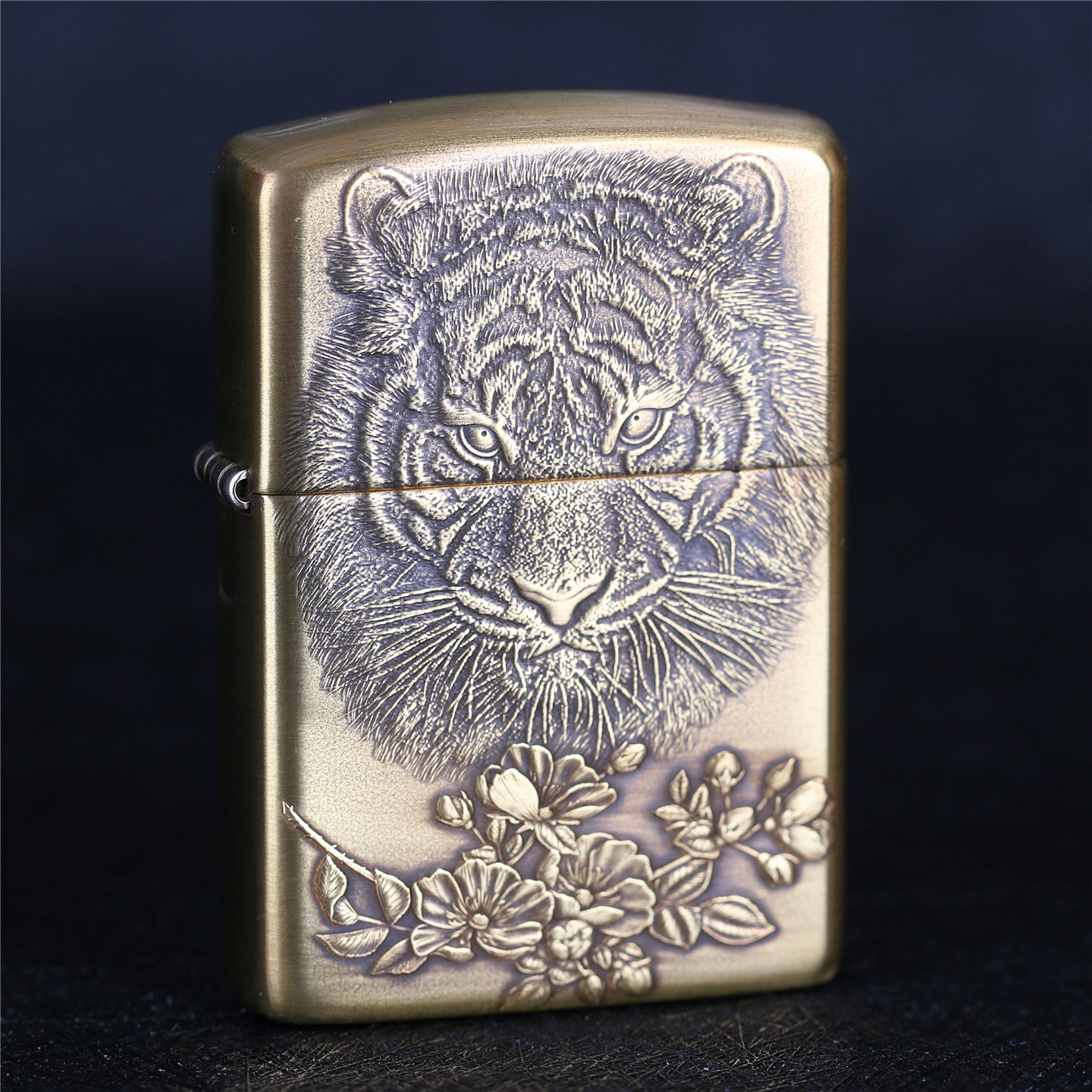 zippo芝宝防风打火机纯铜盔甲机鬼王单面浮雕刻老虎 男朋友礼物