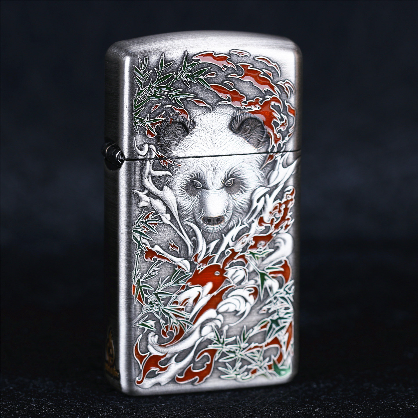 zippo芝宝煤油防风打火机 窄机熏银浮雕刻熊猫 男女同款情侣礼物