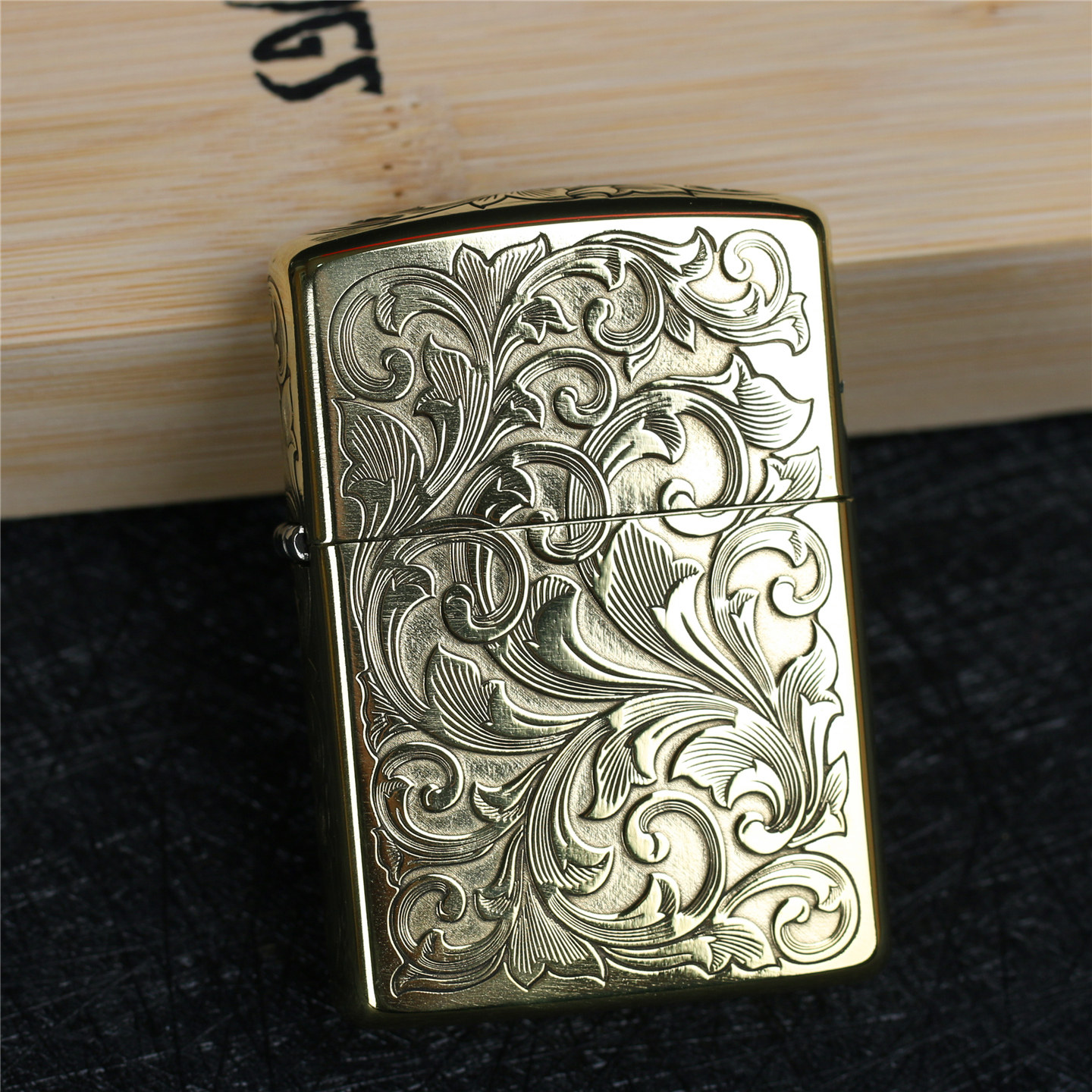 zippo芝宝煤油防风打火机 纯铜盔甲机蚊子蚊版雕刻 唐草花藤 男士