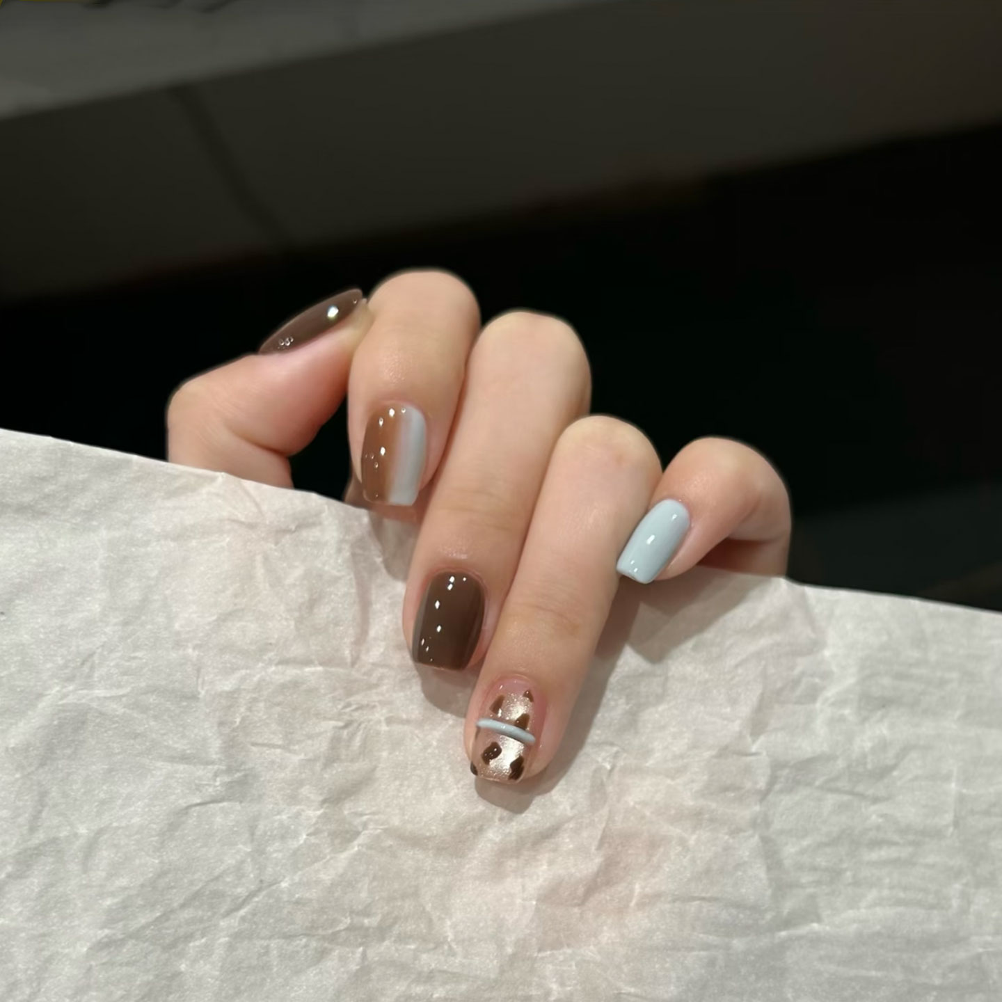 蓝棕豹纹秋冬显白手工穿戴甲