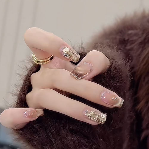 FUYU-NAIL穿戴美甲冬日纯欲千金