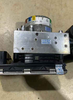 适用 奔驰 S级S320 S350  W223 打气泵 拆车件