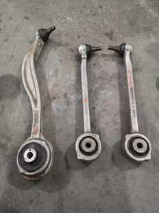 适用 奔驰 S400 S450 W221 下摆臂 悬挂 直臂弯臂