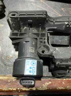 适用 奔驰 S级S320 S350 S400 W222 摄像头 支架 拆车件