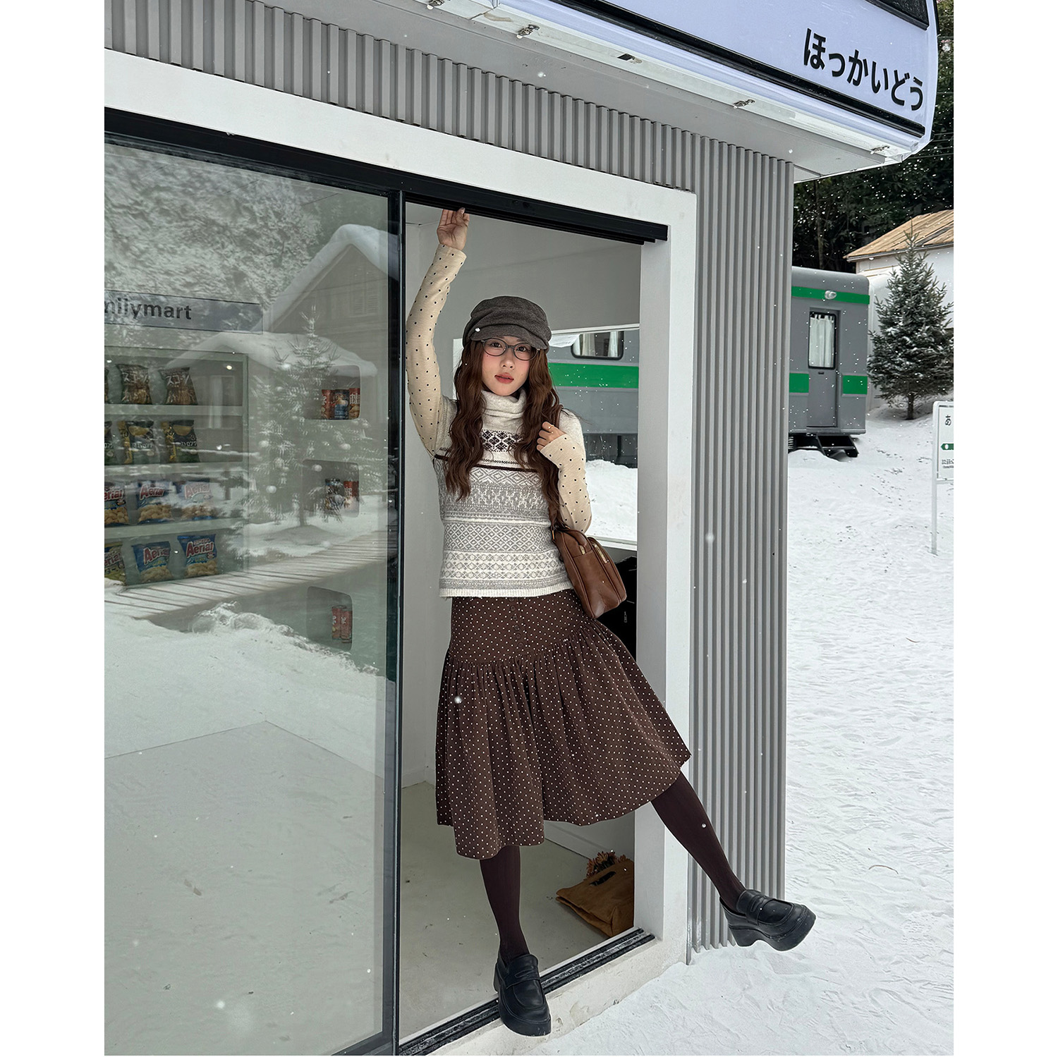 日系复古咖色波点灯芯绒半身裙女