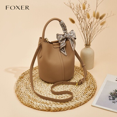 FOXER/金狐狸头层牛皮包包女2025爆款大容量手提包水桶单肩斜挎包