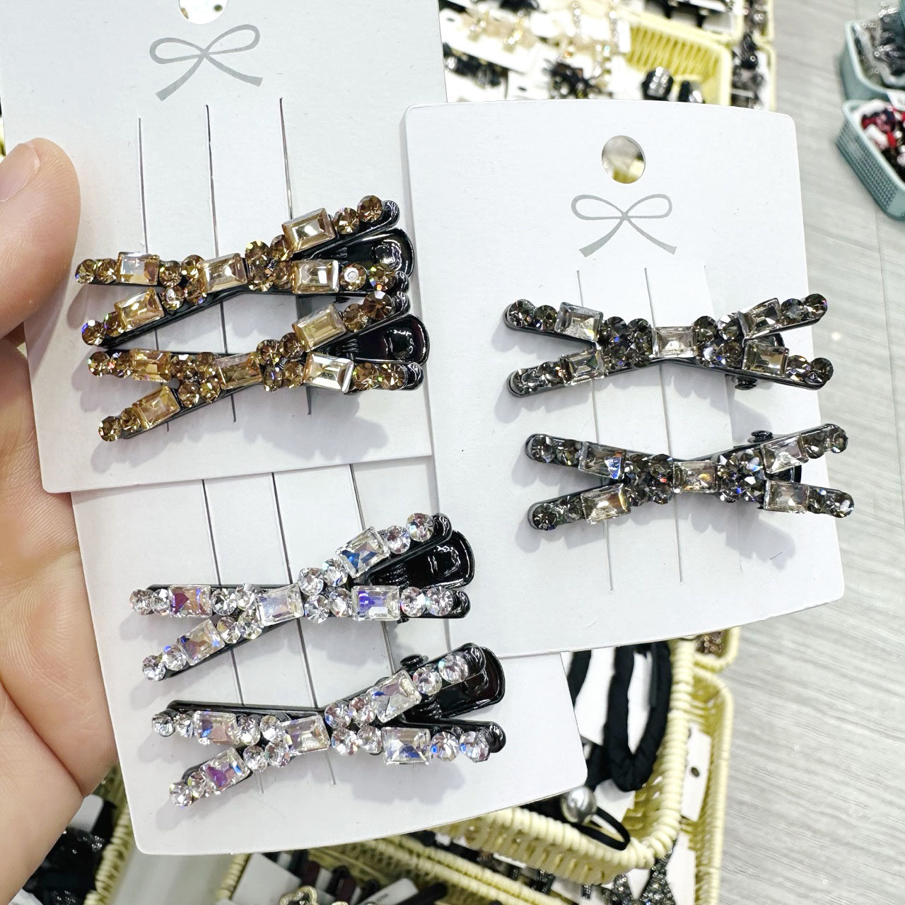 韩版时尚一字型捷克钻边夹简约气质百搭高端鸭嘴夹对香槟色发夹女