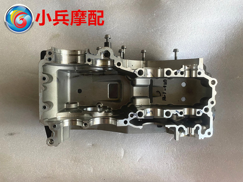G310GS摩托车发动机曲轴箱下箱体