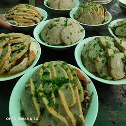 四川土特产南充达州巴中刀口圆子十大碗猪肉蛋丸子粑粑肉宴席菜