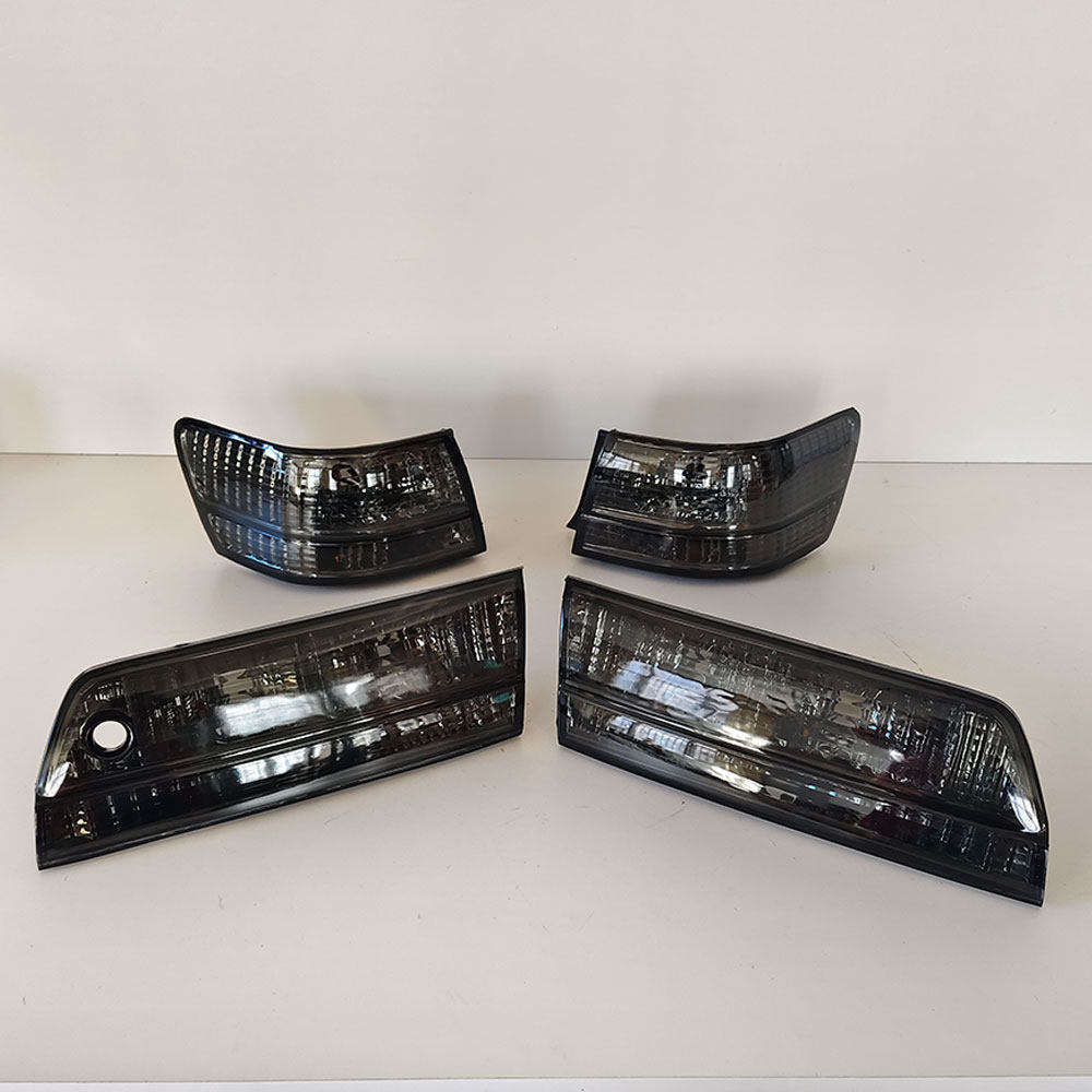 1对适用于丰田MARK GX100 JZX1001996-2000尾灯8155022880刹车灯