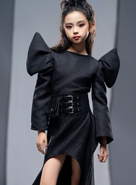 女童秋冬款潮服9连衣裙尖角袖黑色T台秀服摩登级简约风8暗黑系7