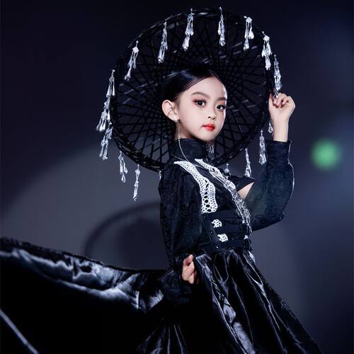 女童少数民族风走秀服装套装