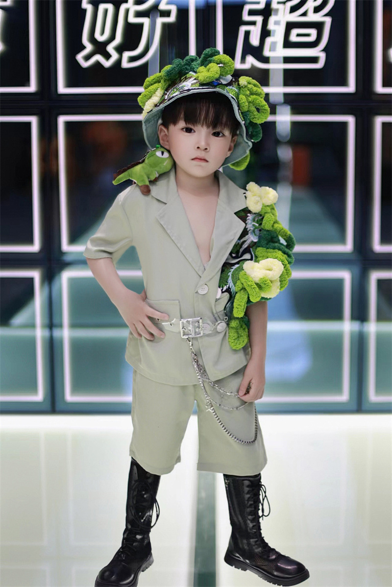 男童西装走秀礼服街头风秀