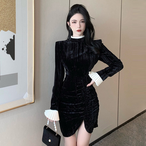 丝绒拼接撞色修身包臀开叉连衣裙