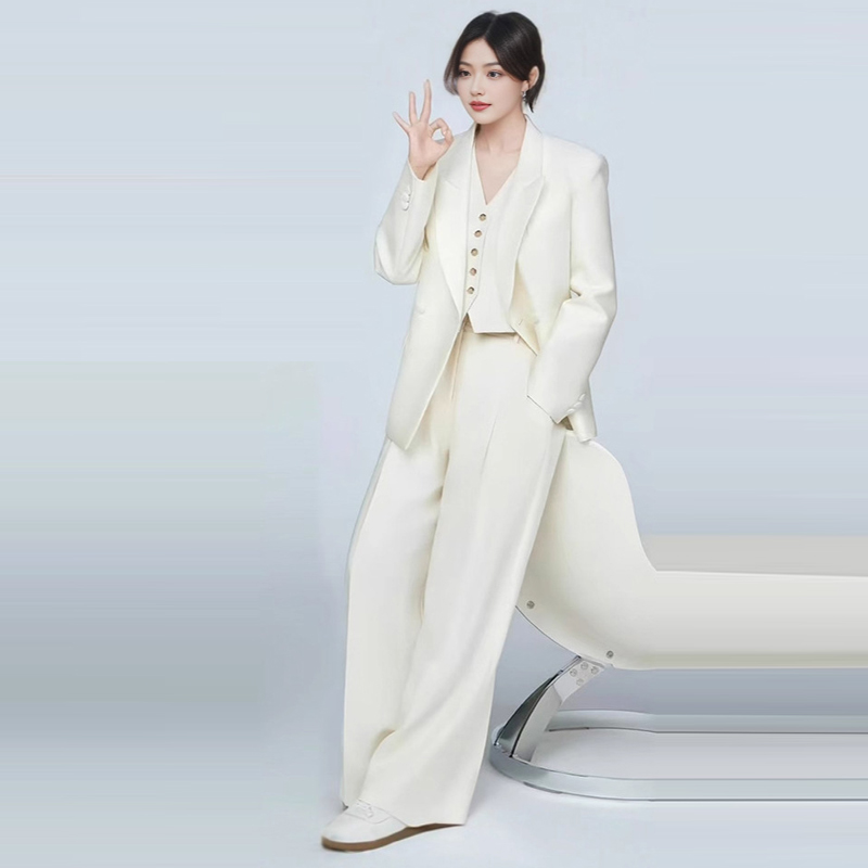 通勤风白色长袖修身显瘦西装套装
