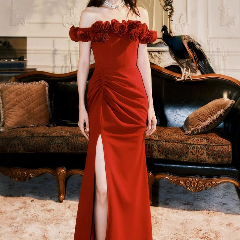 高级感订婚晚礼服新娘一字肩荷叶边鱼尾连衣裙敬酒服红色气质长裙