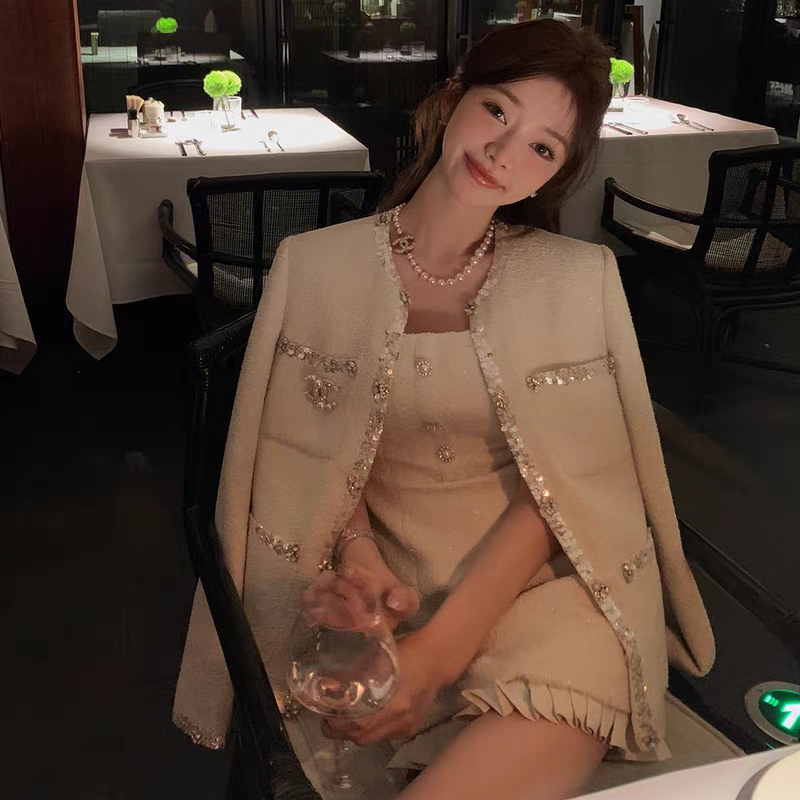 轻奢风重工钉珠粗花呢短外套上衣