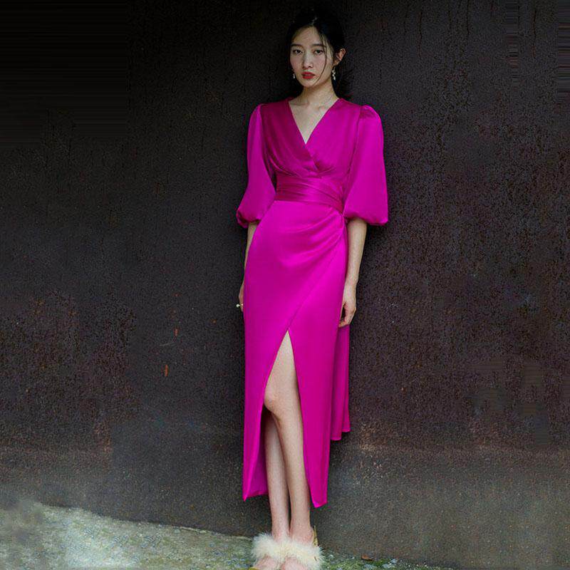 高级感玫红色结婚晚礼服V领长裙