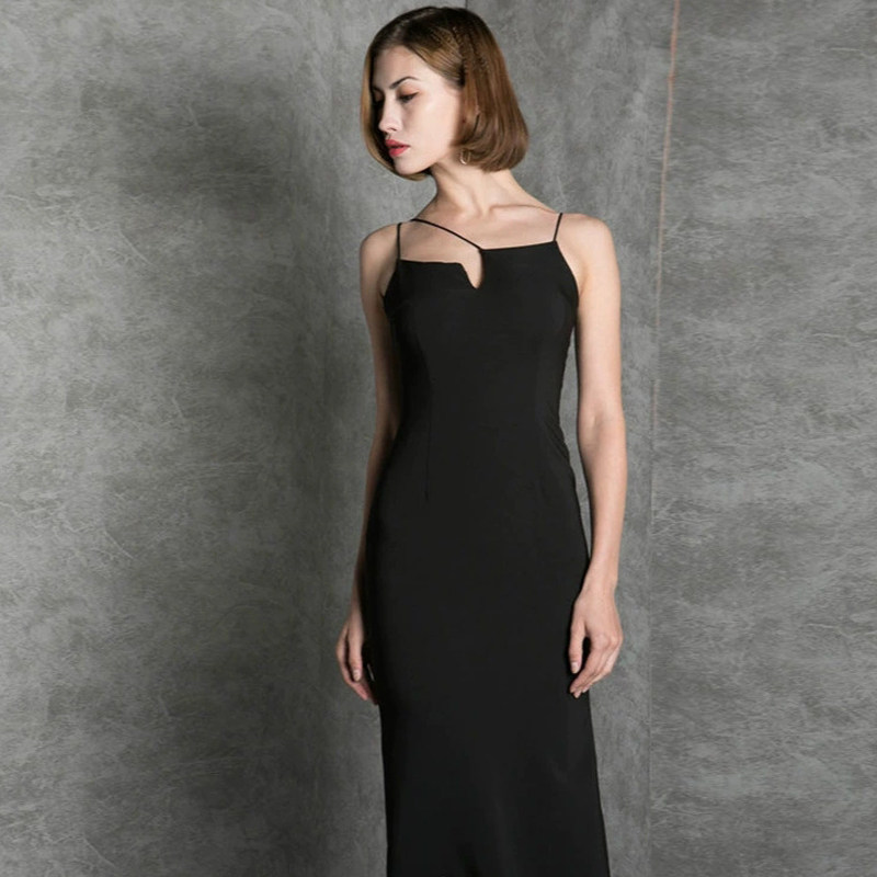 赫本风黑色性感吊带露背连衣裙女气质名媛高端轻奢小众晚礼服长裙