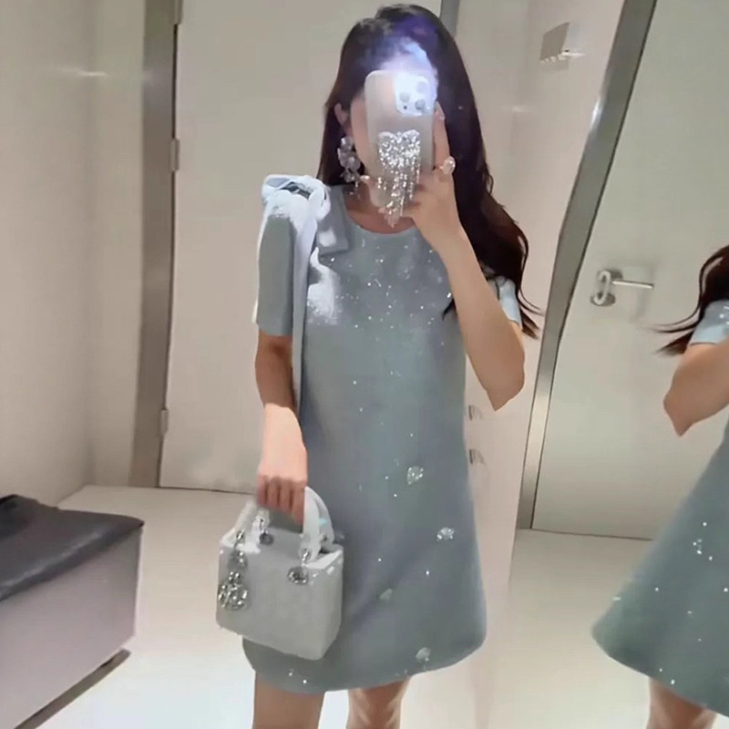 小香风立体花朵名媛显瘦连衣裙女