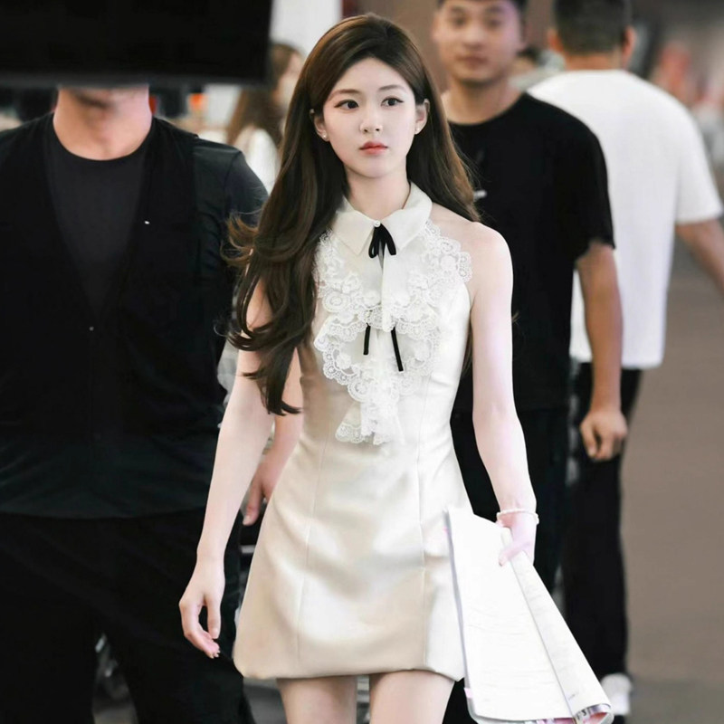 白色蕾丝无袖蝴蝶结显瘦连衣裙女