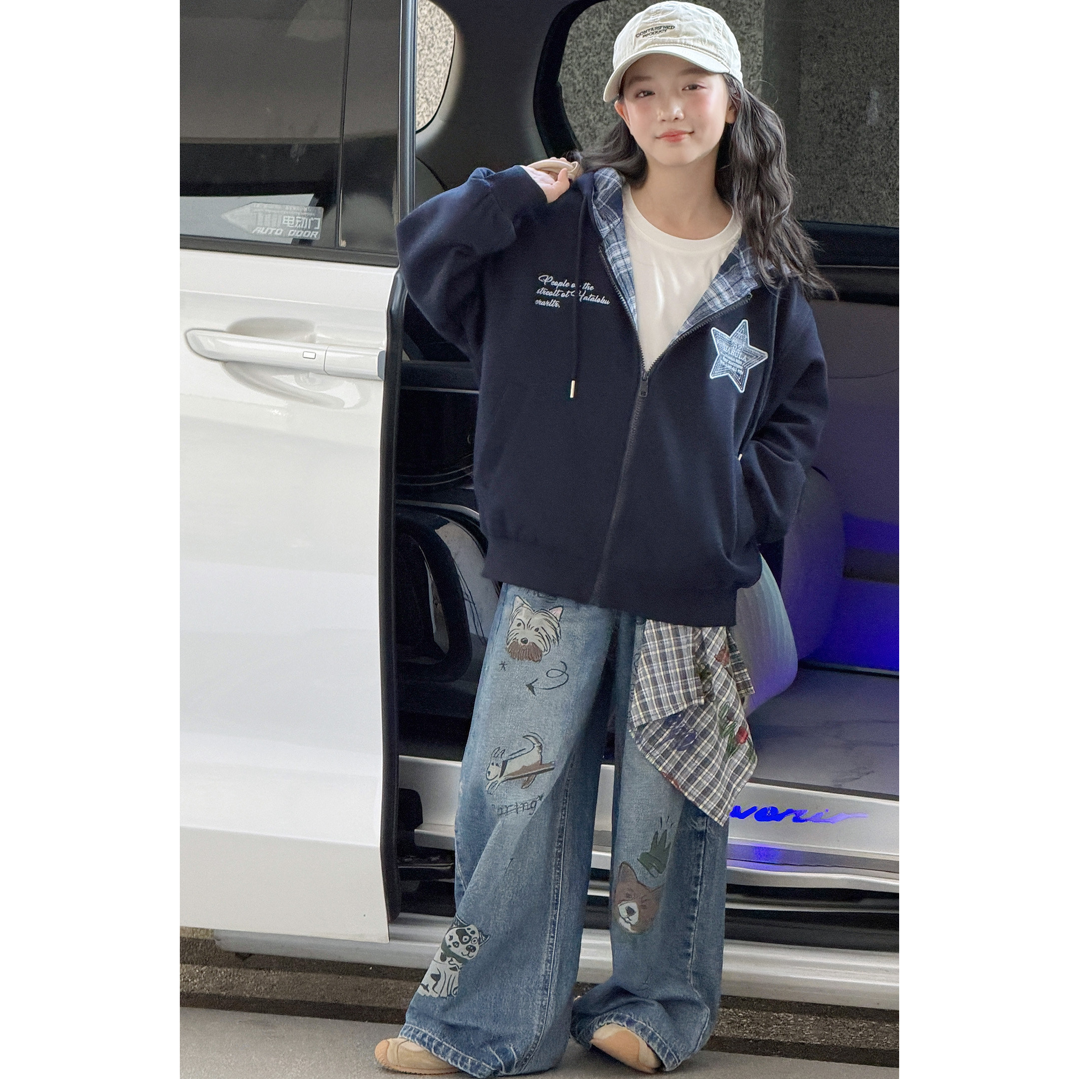 韩系女童连帽拉链外套春秋2026新款初中生女孩学院风贴布上衣夹克