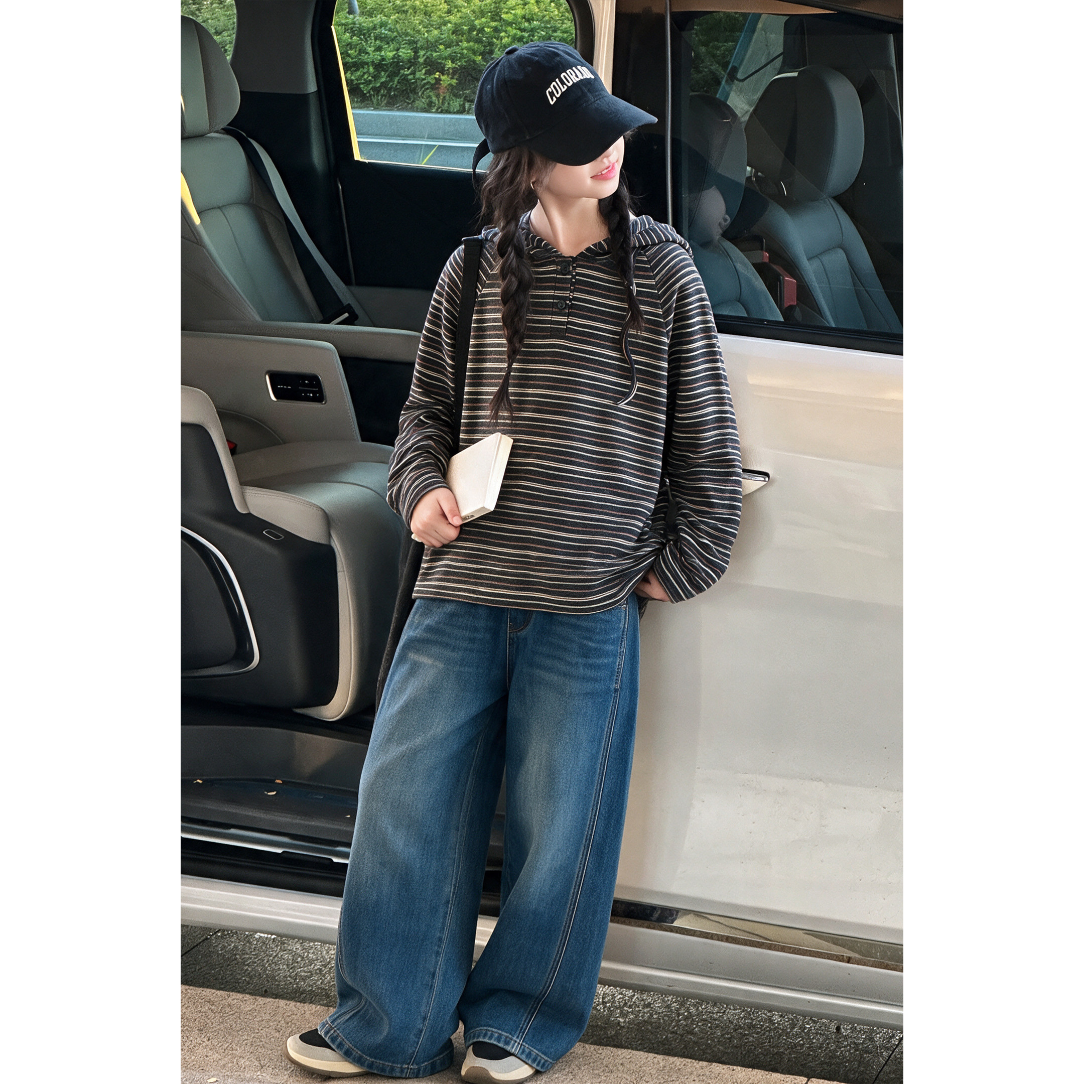 韩系女童秋装套装2026新款中大童女孩条纹连帽卫衣牛仔裤两件套