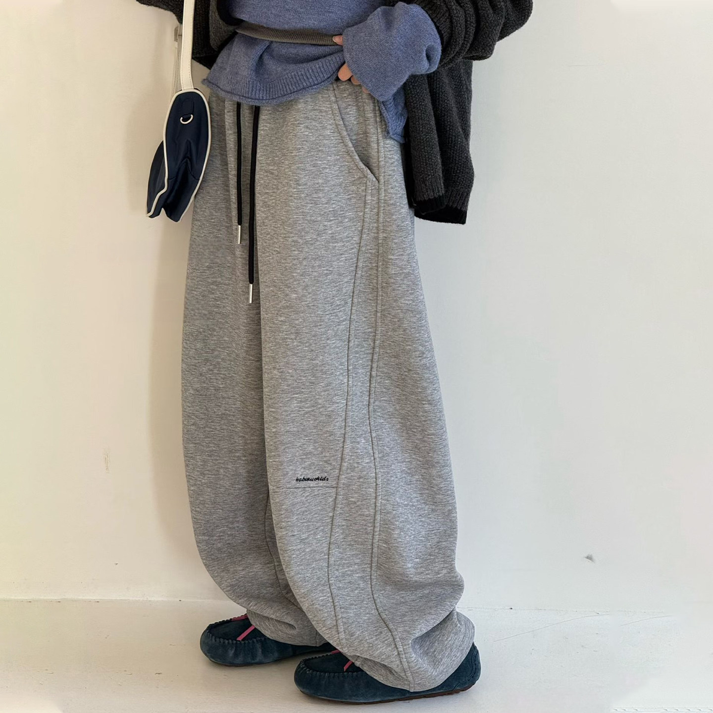 韩系女童加绒休闲裤2026秋冬季新款儿童宽松百搭保暖卫裤阔腿裤子