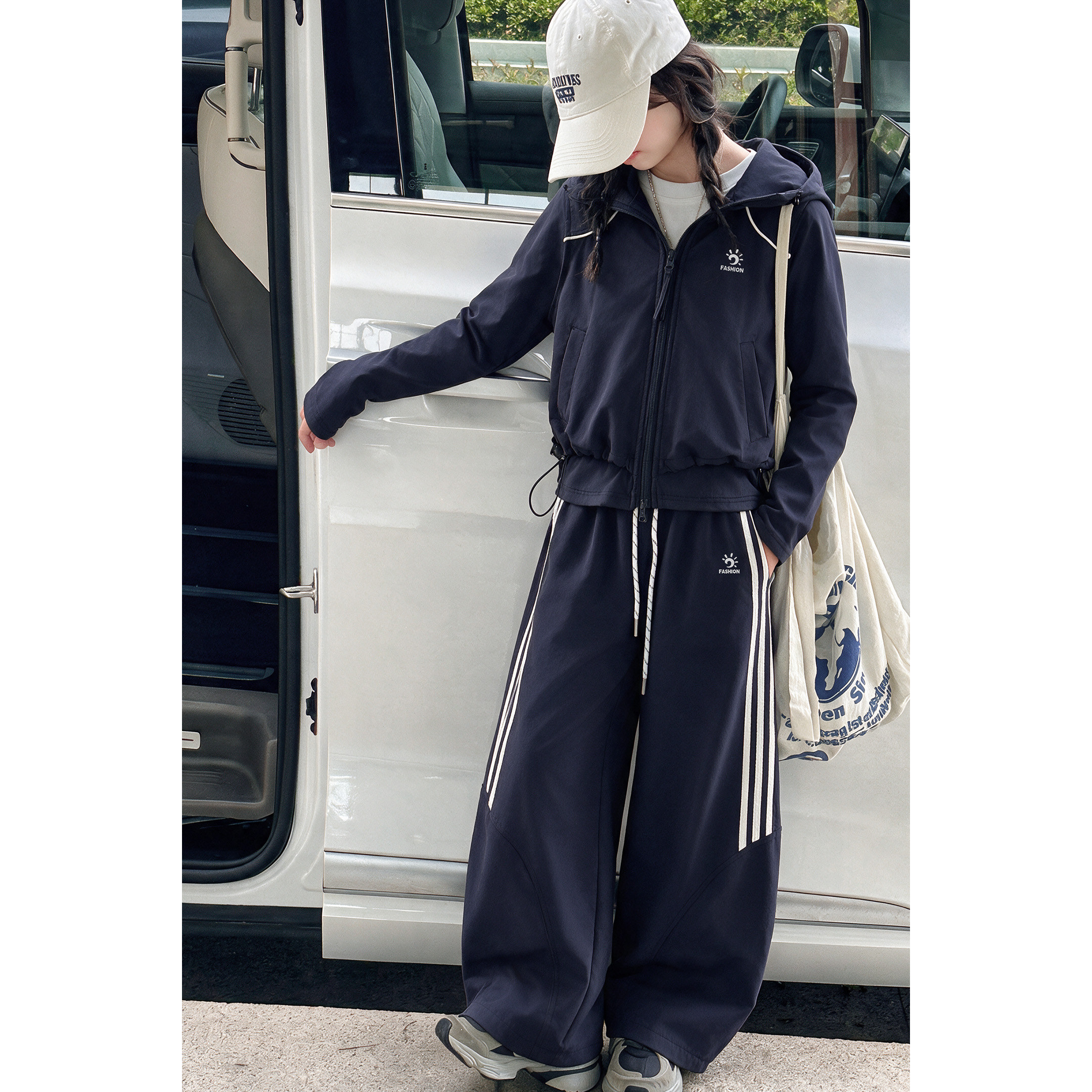 韩系女童休闲运动套装2026秋季新款洋气女孩连帽卫衣阔腿裤两件套