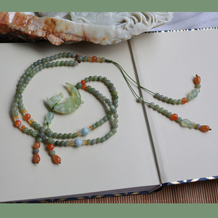 望月-中式璎珞项链背后挂件背云串珠小猫月亮玉牌古风岫玉毛衣链